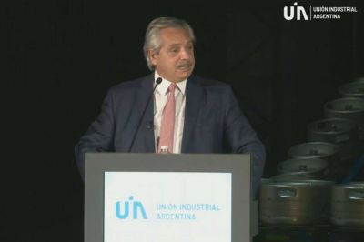Alberto Fern�ndez en la UIA: 