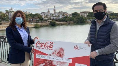 Trabajadores de Coca Cola en Andalucía destinan sus donaciones de 2020 a 'El guiso solidario' de la Asociación de Hostelería de Sevilla