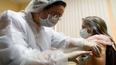 Rusia empez� a vacunar contra el coronavirus al personal de salud, trabajadores sociales y docentes