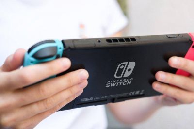 Amazon lo vuelve a padecer: cambian Nintendo Switch por refrescos Coca-Cola