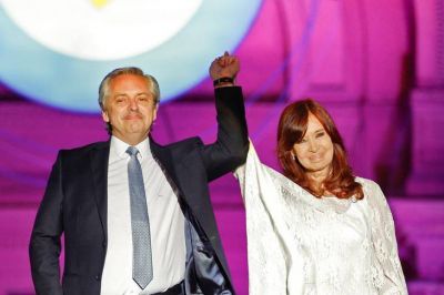 Alberto llega al primer a�o con m�s del 50% de imagen positiva