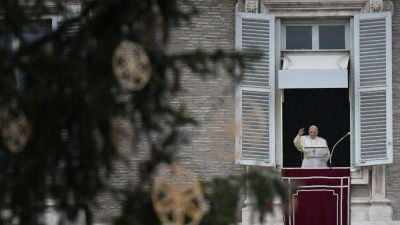 El Papa en el �ngelus: abrirnos a la gracia para decir �no� al mal y �s� a Dios