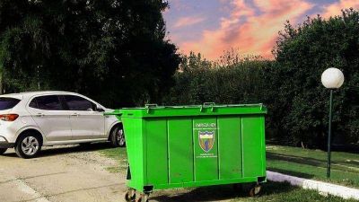 Los contenedores destruidos, est�n nuevamente en el r�o San Antonio
