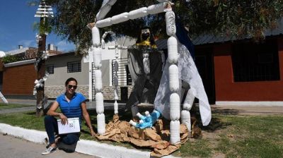 ReciclARTE, la propuesta navide�a de unos vecinos para crear conciencia sobre el reciclado