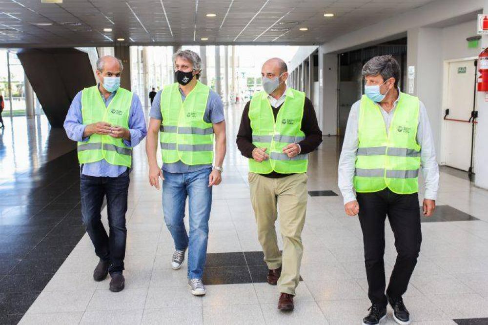 Miguel visit� el centro de testeo de la Terminal Dellepiane para turistas que visiten la Ciudad