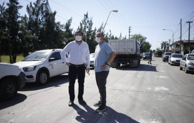 Valenzuela y Moreira recorrieron obra conjunta en el l�mite en Villa Bosch