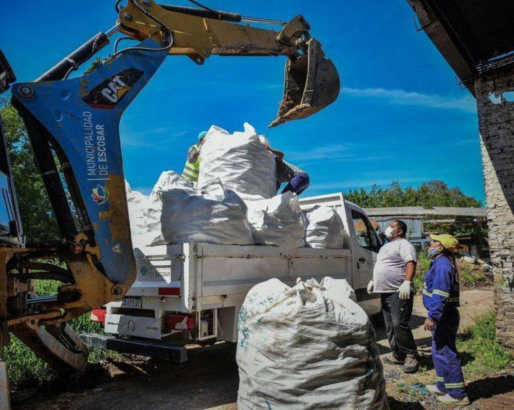Escobar: gracias al compromiso de los vecinos, el Municipio recolect 11 mil kg de ecobotellas