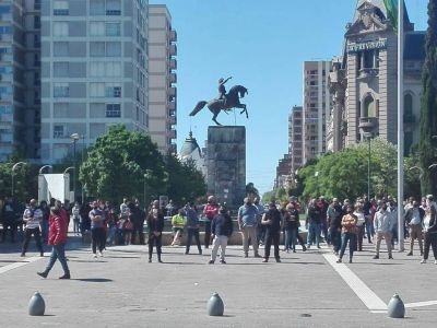 Por las Fiestas, piden ampliar el horario de locales gastron�micos
