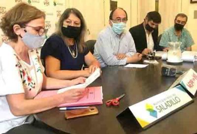 Abrieron los sobres para la obra de cord�n cuneta en la calle Echeverr�a