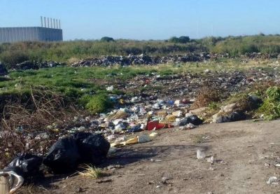 Vecinos de San Eduardo denuncian la existencia de un basural a cielo abierto