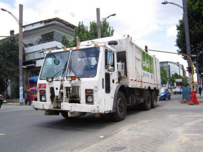 DIAN decomis� irregularmente los camiones de basura que trajo Gustavo Petro a Colombia: deber� pagar indemnizaci�n y devolverlos