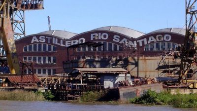 Trabajadores del Astillero se aferran a un acta de Vidal y reclaman jubilarse por el IPS