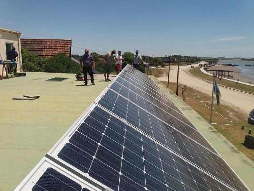 El CAV de Mar Chiquita se convirtió en la primera dependencia municipal prosumidora de energías renovables