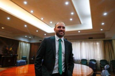 Pese a las cr�ticas al Gobierno anterior, Mart�n Guzm�n emite hoy por segunda vez deuda en d�lares a una tasa del 16%