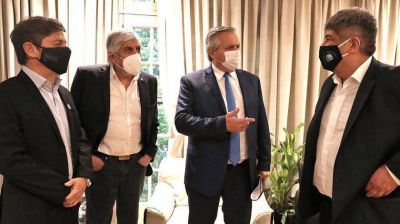 Alberto F festej� el d�a del camionero con los Moyano y los puso como ejemplo sindical