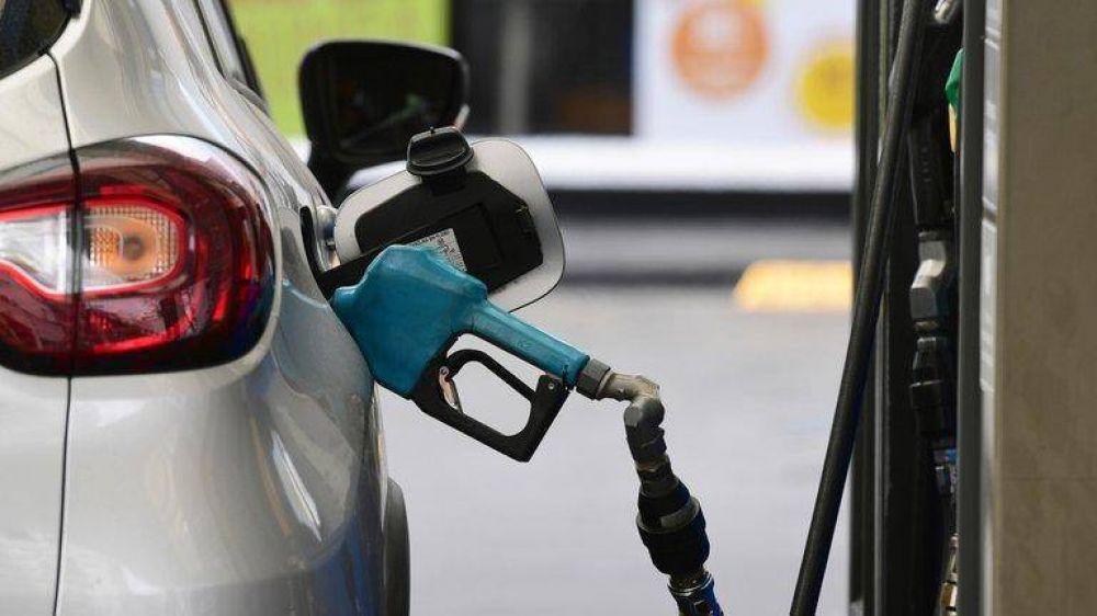 YPF aument los precios de sus combustibles un 4,5% promedio en todo el pas