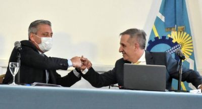Arcioni anunció acuerdo con acreedores por el reperfilamiento de la deuda de Chubut