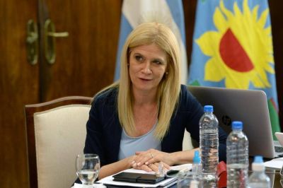 La mirada puesta en la prevenci�n: Kicillof se reuni� con los intendentes y el comit� de expertos