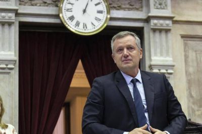 Para Emilio Monz�, Mauricio Macri no deber�a intentar volver a ser Presidente