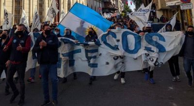 Gastron�micos amenazan con una olla popular frente al Centro C�vico si no hay soluci�n para 3.000 trabajadoras del Paicor