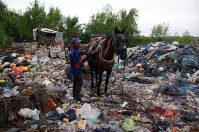 El Gobierno reforz� la asistencia alimentaria en el Conurbano en un intento por atenuar el impacto de la pobreza