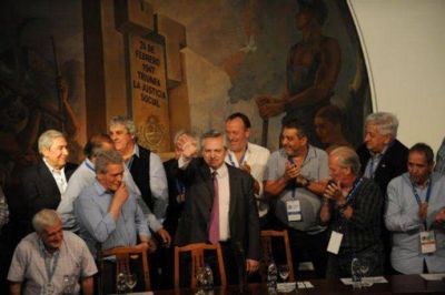 CGT espera respuesta clave de Alberto para obras sociales por monotributistas y discapacitados