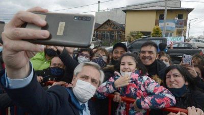 Alberto Fern�ndez defiende la imagen de sus ministros, pero el problema es qu� esconde la carga de CFK