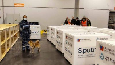 Kicillof resalt� el operativo sanitario y dijo que vacunarse 