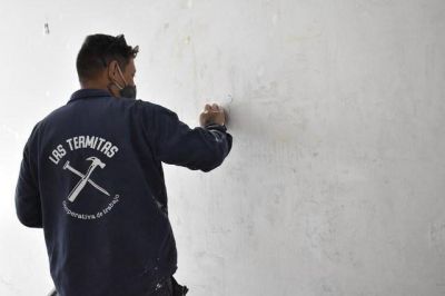 Ex detenidos y trabajadores excluidos reacondicionar�n la Facultad de Humanidades