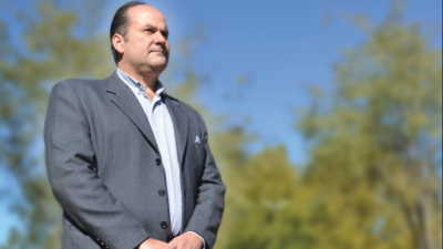 El intendente de Tordillo qued� aislado tras el positivo de coronavirus de su esposa