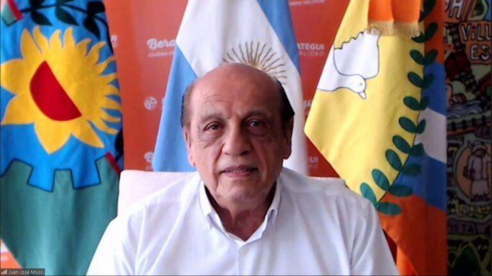 Un encuentro conectado a diferentes puntos de Berazategui: Mussi despidi el 2020 con un evento virtual