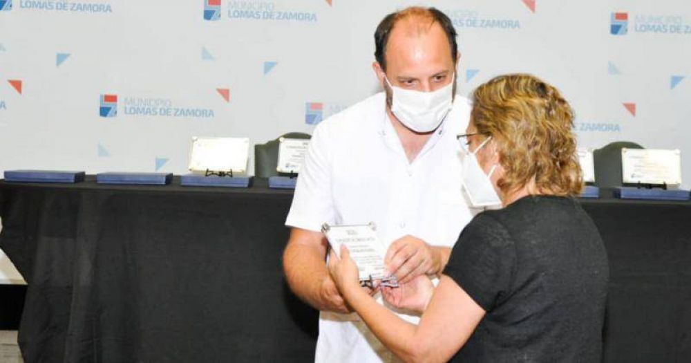 Homenajearon a trabajadores de salud de Lomas fallecidos en pandemia