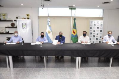 Firma de convenio de adhesi�n al Programa Casa Propia