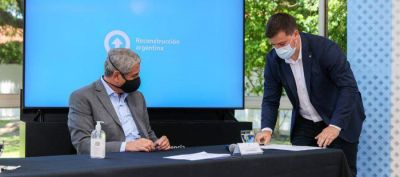 El intendente Chornobroff firm� un convenio con el Presidente Fern�ndez para la construcci�n de 300 viviendas