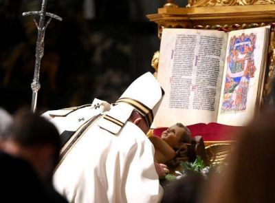 Papa Francisco: El hombre necesita adorar, la cuesti�n es a qui�n