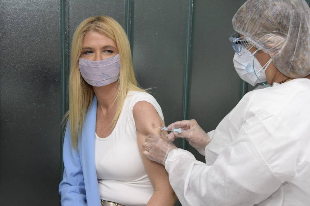 Vernica Magario eligi vacunarse contra el Covid en Malvinas Argentinas