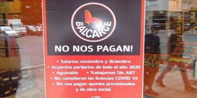 Postres Balcarce no les paga a sus trabajadores y les debe ms de $150.000