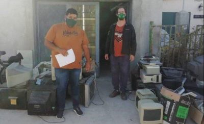 Gaiman despach� el primer cargamento de residuos electr�nicos para su reciclaje y reutilizaci�n