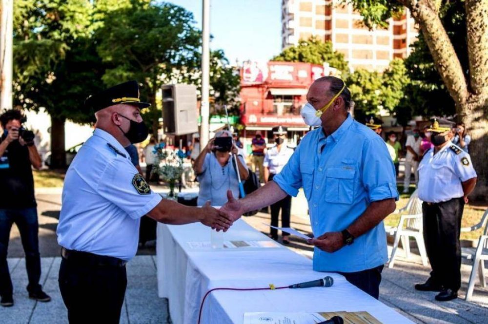 Berni y Alessandro encabezaron el aniversario 199 de la Polica de la Provincia en Salto