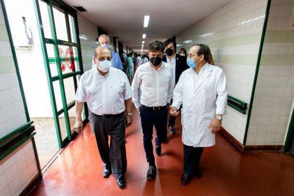 Kicillof visit� el operativo de vacunaci�n en el Hospital Evita Pueblo en Berazategui