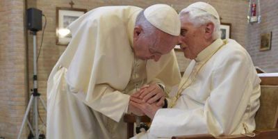 Benedicto XVI tambi�n ser� vacunado contra la Covid-19