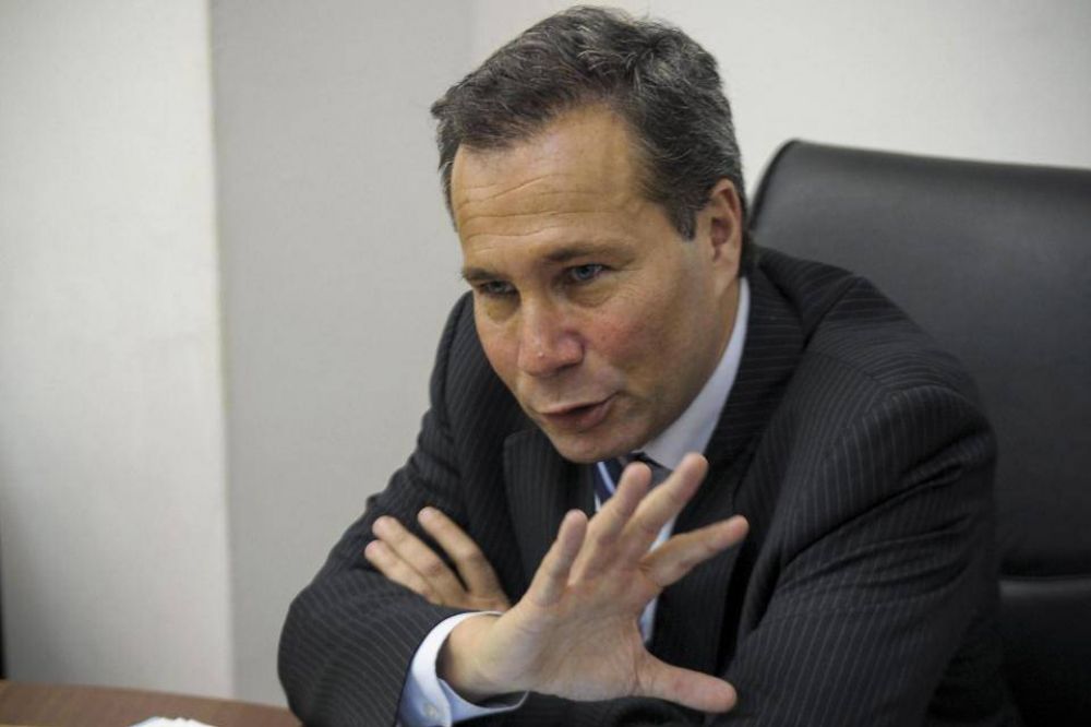 Un exespa israel para hacer show en la causa Nisman