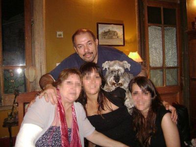 Qui�n es el m�dico que le prescribi� di�xido de cloro a un paciente con COVID-19 y qu� dec�an sus recetas