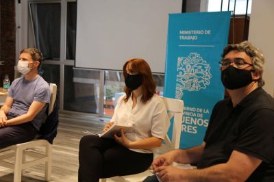Kicillof confirm� que comenzar� a discutir las paritarias docentes en febrero