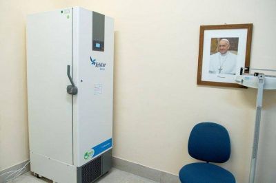 El papa Francisco se vacun� contra el coronavirus