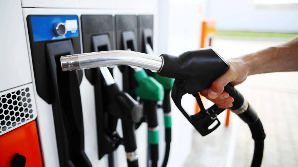 Petroleras prevn una suba de naftas de hasta 2%, pero esperan por YPF