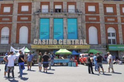 Acampe frente al Casino Central de la provincia de Buenos Aires en reclamo de democratizaci�n sindical