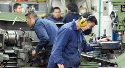 Metalúrgicos: Prorrogan hasta marzo el pago del 75% del salario a trabajadores licenciados por la pandemia