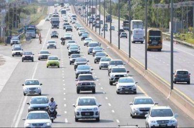 Efecto segunda quincena: casi 10 mil personas llegan a Mar del Plata este mediod�a