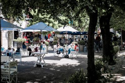 Empresarios se esperanzan con la baja de casos y una reactivaci�n del turismo